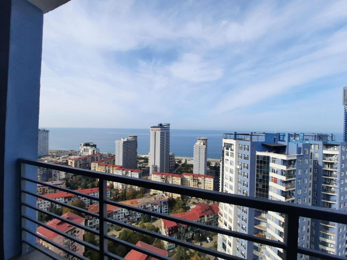 Pirosmani Mini Hotel Batumi Eksteriør billede