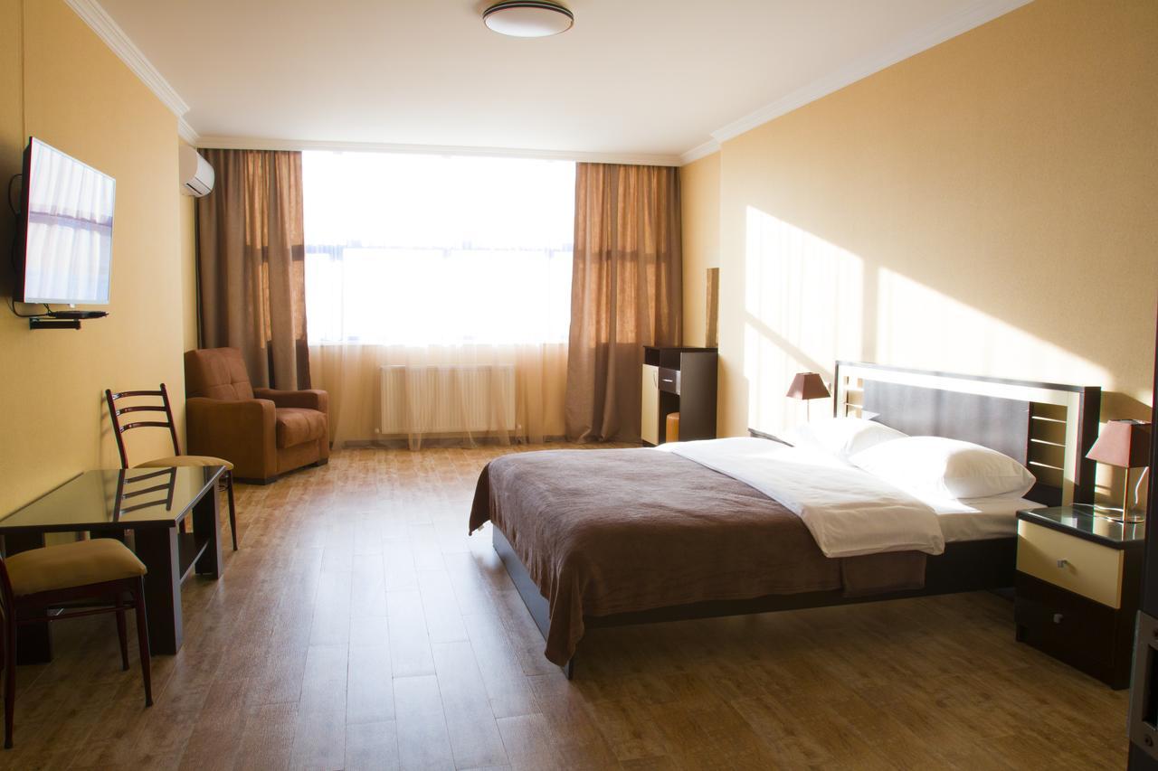 Pirosmani Mini Hotel Batumi Eksteriør billede