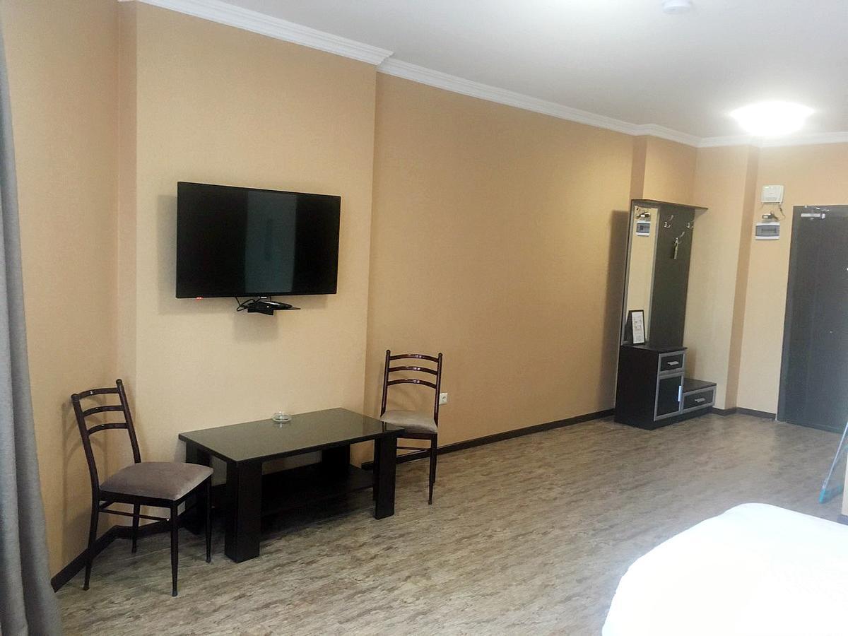 Pirosmani Mini Hotel Batumi Eksteriør billede