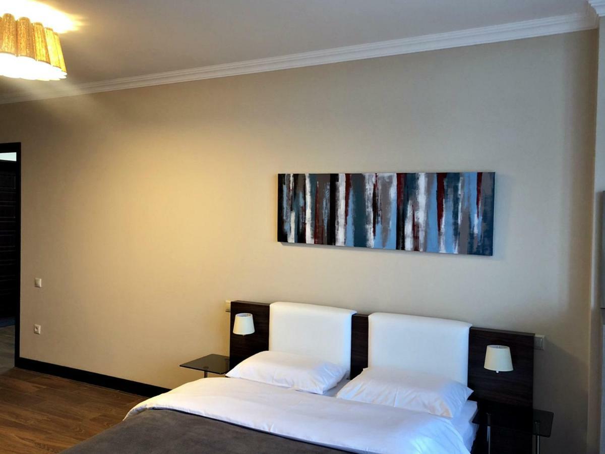 Pirosmani Mini Hotel Batumi Eksteriør billede